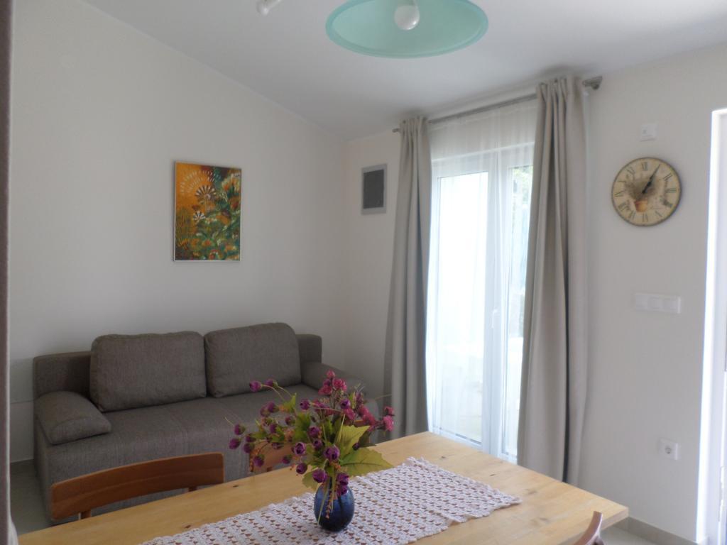 שטיניאן Apartment Jana מראה חיצוני תמונה